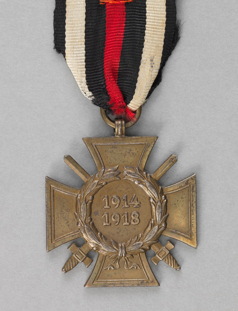 Ehrenkreuz für Frontkämpfer mit Schwertern